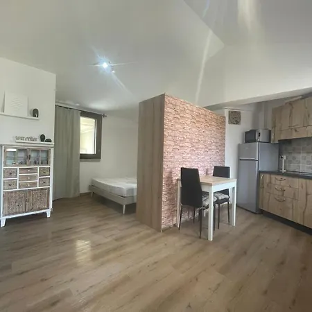 Apartamento Sophie - Comfort E Relax A Pochi Km Da Nora Pula